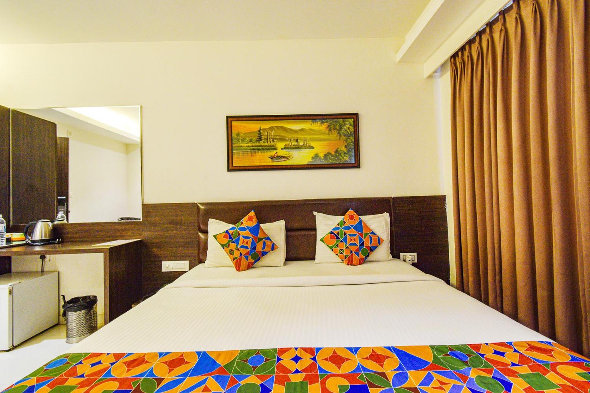 Fabhotel Prime Prowell Crown - Nr Tcs Deccan Park, Hitech City Hyderabad Exterior foto